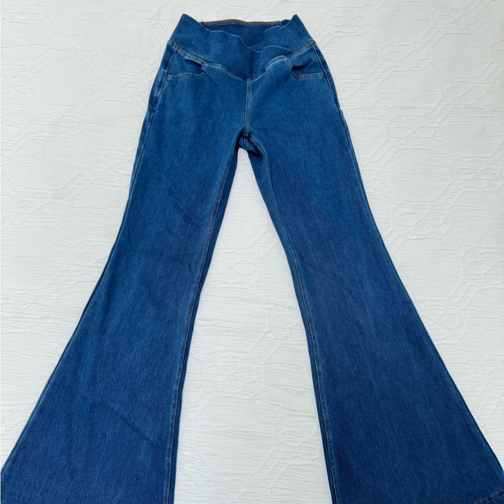 Viral Halara tick tock magic jeans